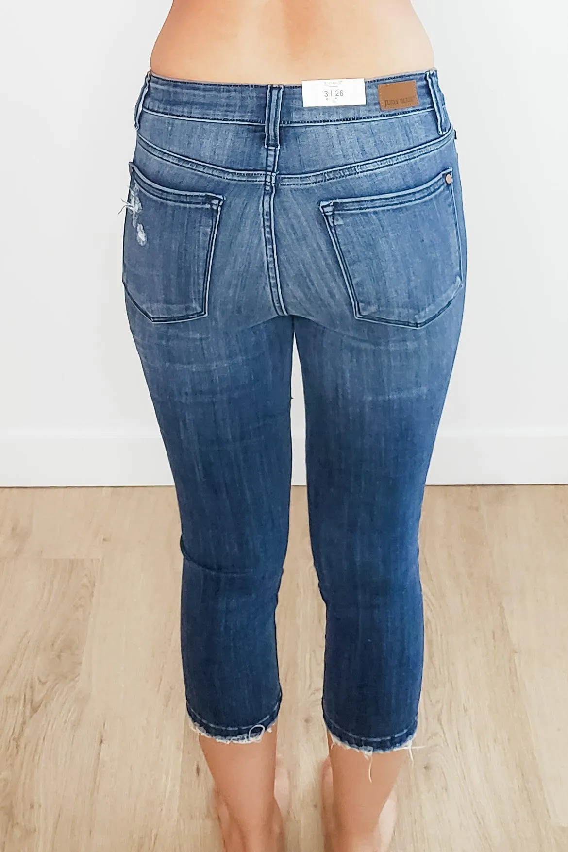 FINAL SALE - Mid Rise Contrast Patch Skinny Capri Jeans