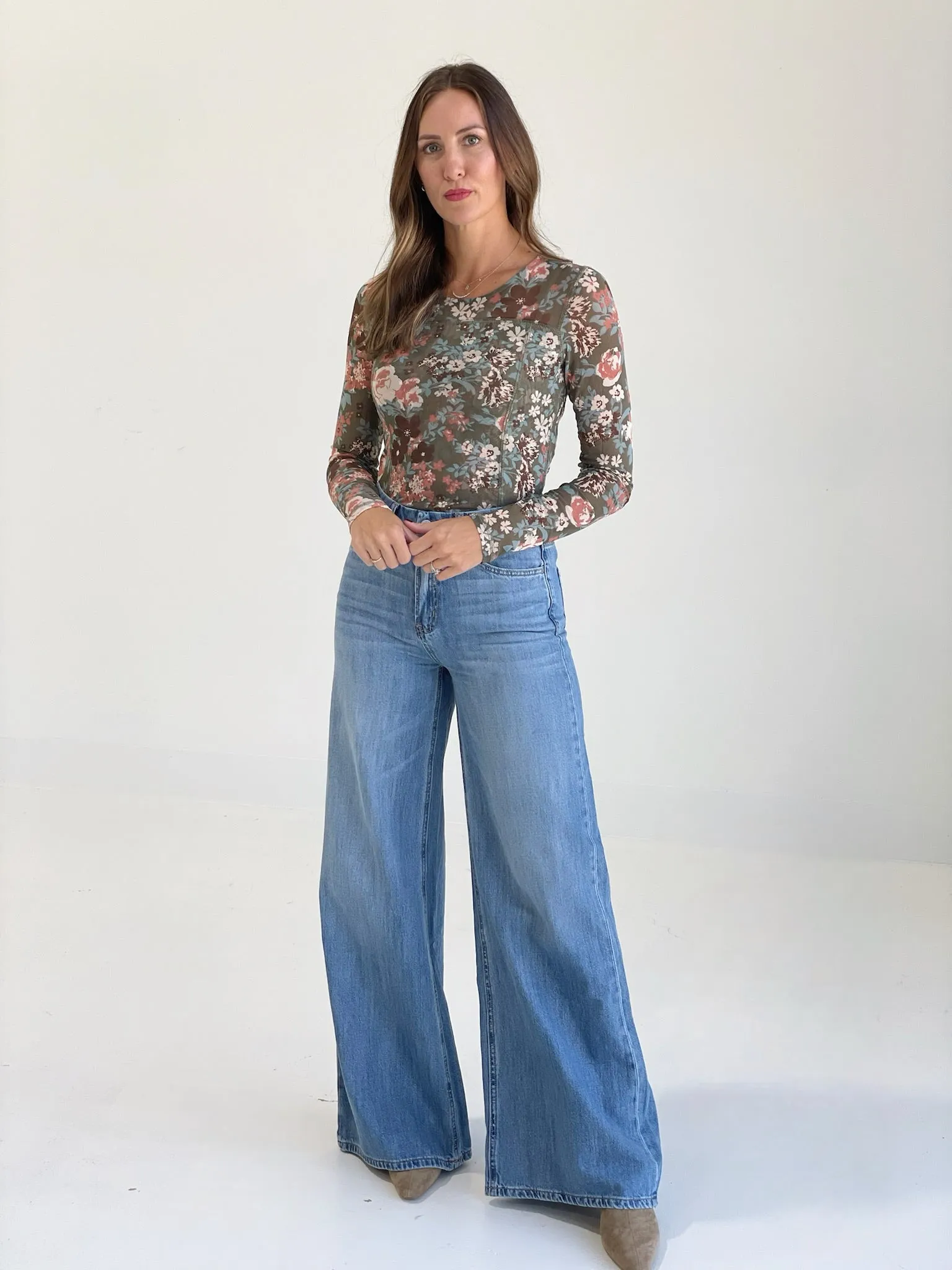 High-Road Wide Leg Jeans