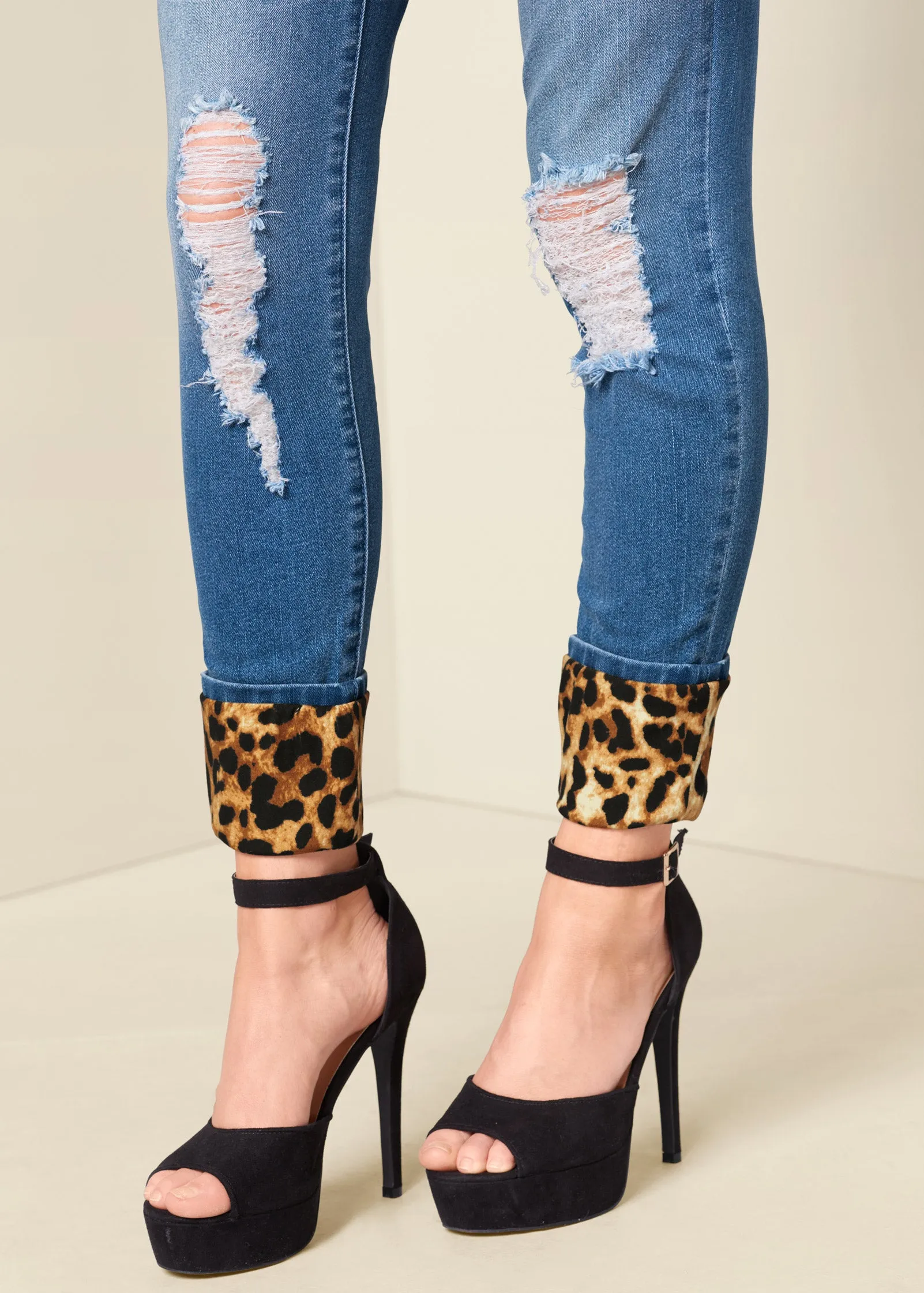 Leopard Cuffed Jeans - Light Wash