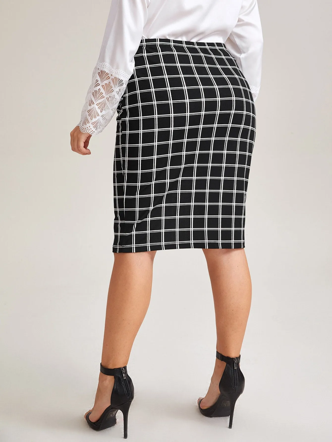 Plaid Knee Length Plus Size Skirt