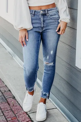 Raw Hem Distressed Jeans with Pockets