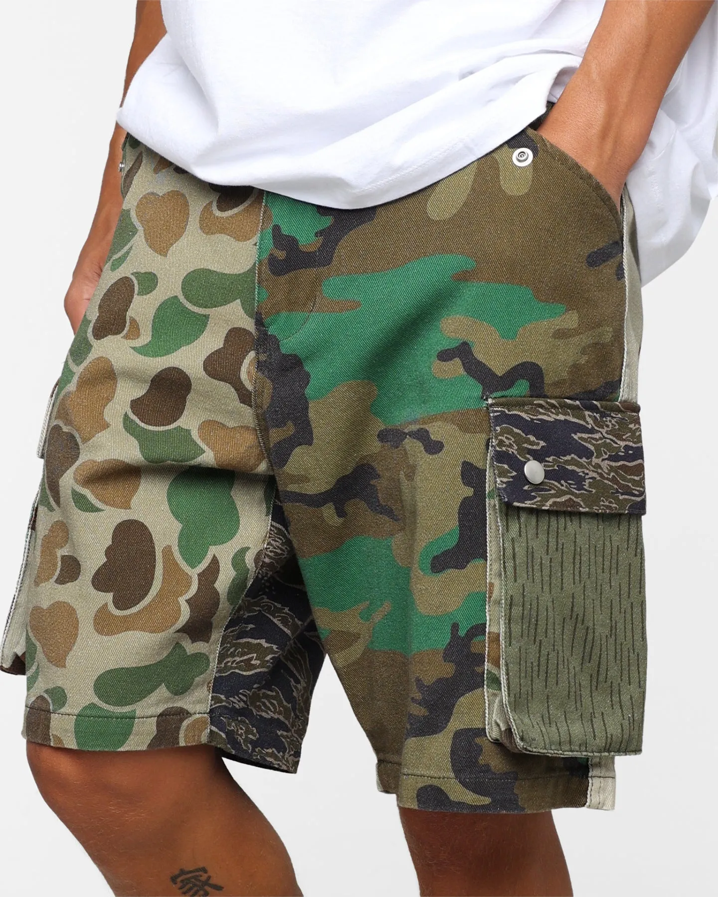 X-Large Crazy Camo Cargo Shorts Camo